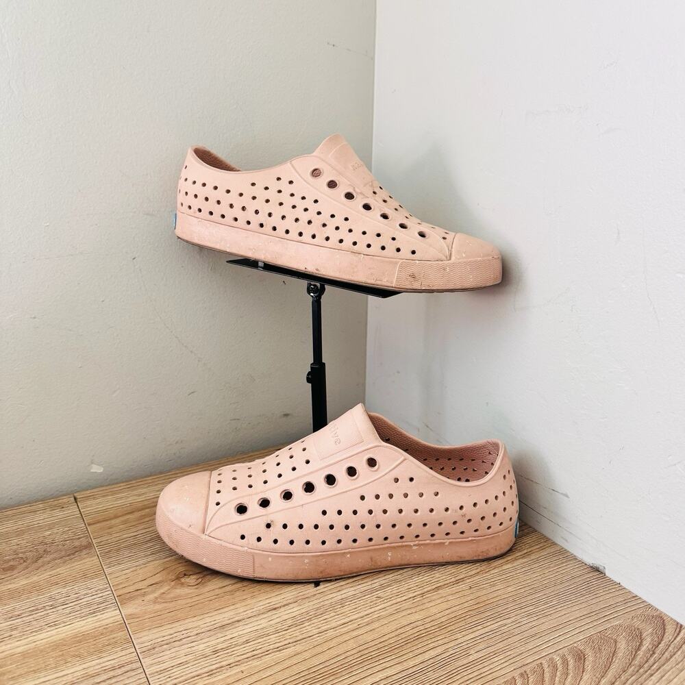 Native Jefferson Pink Perforated Slip On Shoes Women’s Size 8